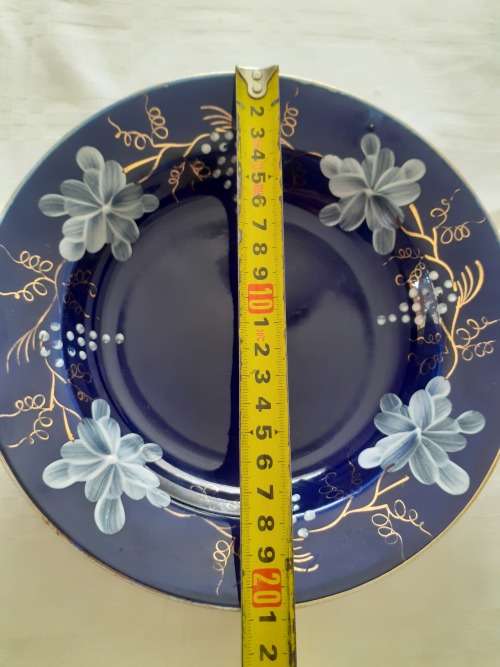 RARE ANTIQUE OPAQUE DE SARREGUEMINES PLATE