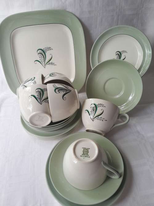 BEAUTIFUL COPELAND SPODE OLYMPUS 6 TEA TRIOS AND CAKE PLATTER