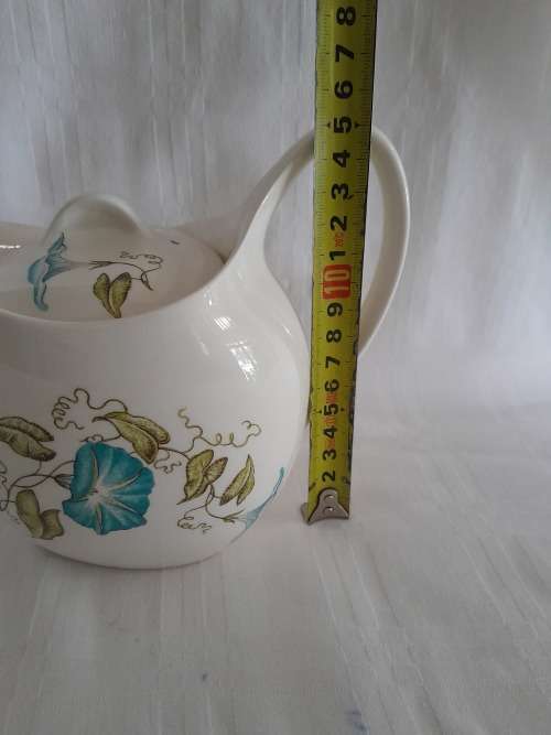 BEAUTIFUL MIDWINTER FASHION SHAPE TEAPOT