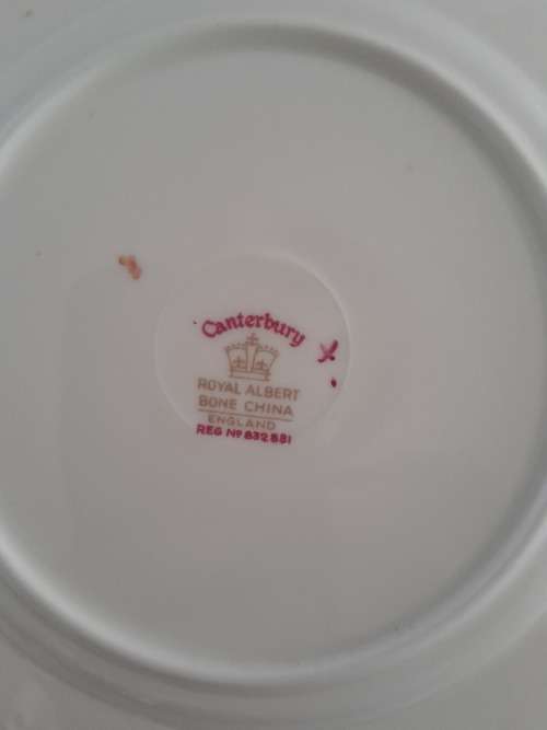 PERFECT CANTERBURY ROYAL ALBERT SIDE PLATE
