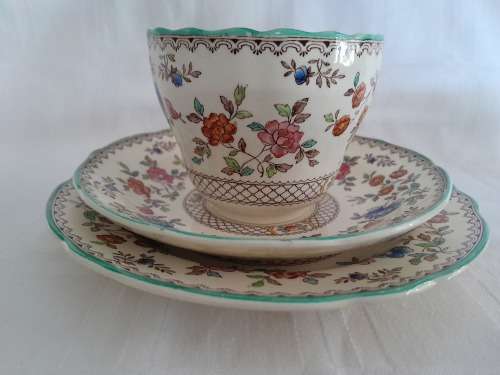 PERFECT BEAUTIFUL SPODE AUDLEY ROYAL JASMINE TEA TRIO (3 available)