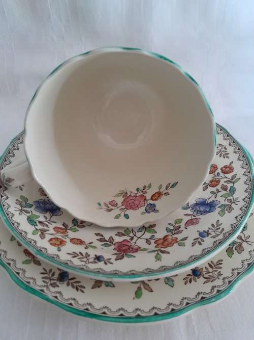 PERFECT BEAUTIFUL SPODE AUDLEY ROYAL JASMINE TEA TRIO (3 available)