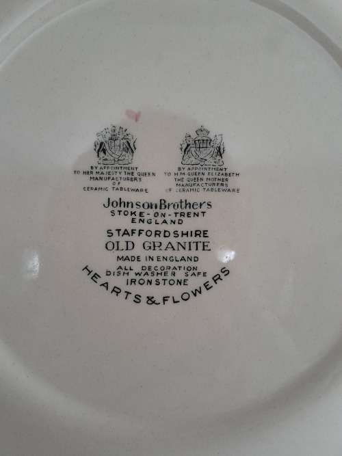 JOHNSON BROTHERS HEARTS and FLOWERS DINNER PLATE (6 available)