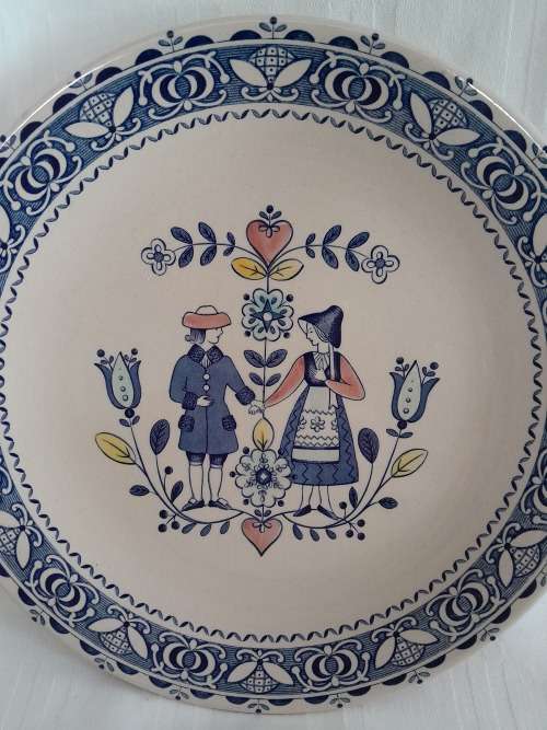JOHNSON BROTHERS HEARTS and FLOWERS DINNER PLATE (6 available)