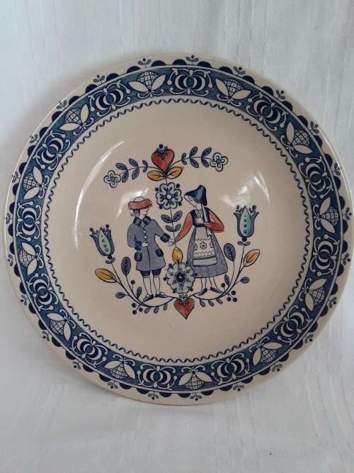 BEAUTIFUL AND PERFECT JOHNSON BROTHERS HEARTS AND FLOWERS FISH PLATE (6 available)