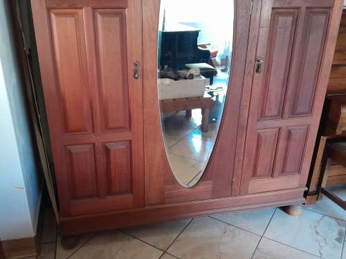 BEAUTIFUL BIG TEAK WARDROBE