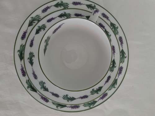 BEAUTIFUL NEW WIESENTHAL LAVENDER TEA TRIO