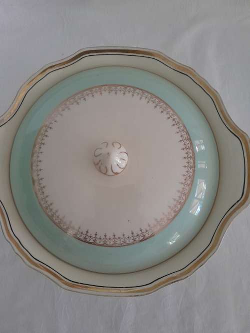VERY OLD, BEAUTIFUL MARIGOLD MEAKIN TUREEN