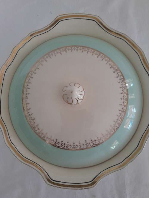 VERY OLD, BEAUTIFUL MARIGOLD MEAKIN TUREEN