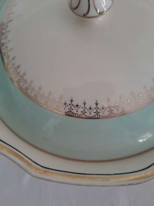 VERY OLD, BEAUTIFUL MARIGOLD MEAKIN TUREEN