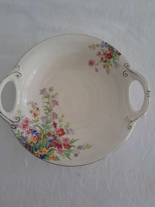 BEAUTIFUL JAMES KENT DEEP CAKE PLATTER