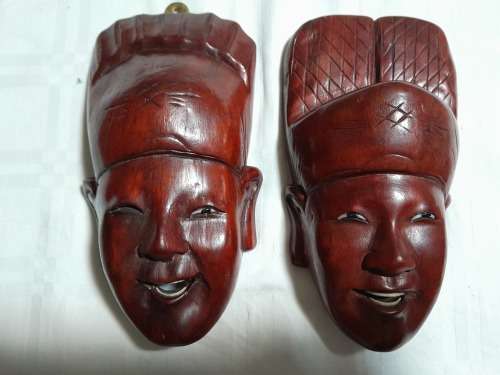 5 EASTERN ROSEWOOD MASKS/ PLAQUES