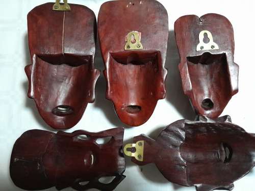 5 EASTERN ROSEWOOD MASKS/ PLAQUES