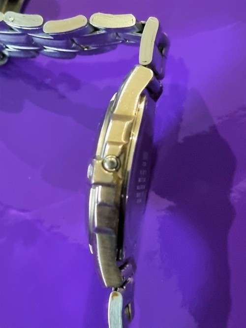 CASIO EDIFICE AMW-100