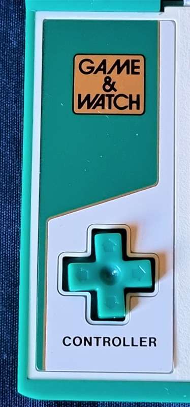 VINTAGE 1982 NINTENDO GAME AND WATCH MULTI-SCREEN GREENHOUSE (GH54).
