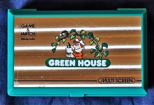 VINTAGE 1982 NINTENDO GAME AND WATCH MULTI-SCREEN GREENHOUSE (GH54).