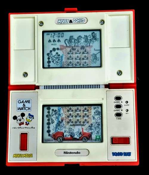 VINTAGE NINTENDO GAME AND WATCH MICKEY and  DONALD (DM53)  MULTI SCREEN 1982. VINTAGE NINTENDO GAME