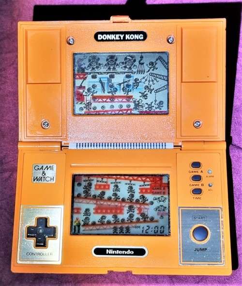 NINTENDO GAME AND WATCH DONKEY KONG MULTI SCREEN (DK52)