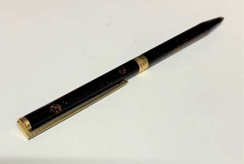 S.T. Dupont Paris Laque de chine brown gold dust ballpoint pen