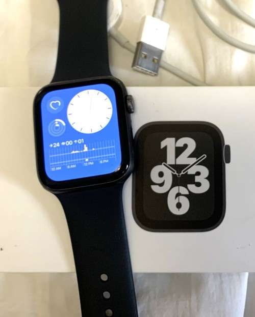 Apple Watch SE 2nd Gen Model A2356 44mm GPS and LTE