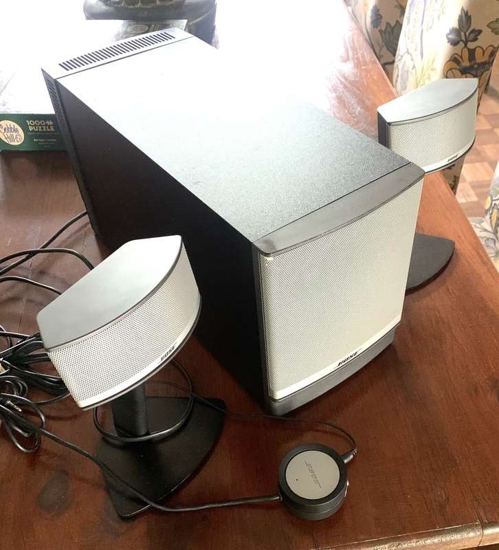 Bose Companion 5 Multimedia Speaker System (3-Piece)