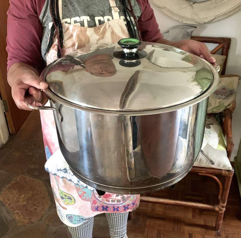 40cm AMC Cookware electric Magnum, the big one retails for R13 300.