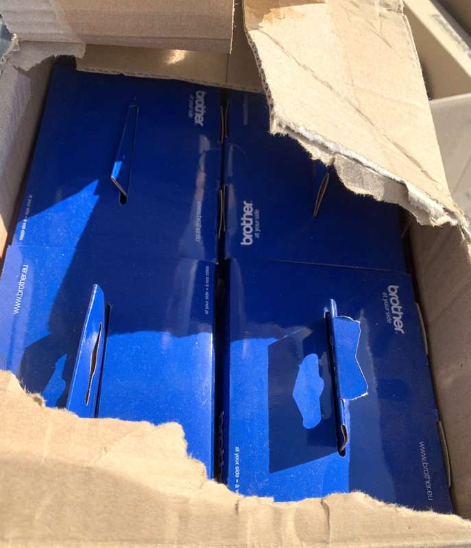 Brother QL-800 Corporate Label Printer plus 4 new packs of labels.