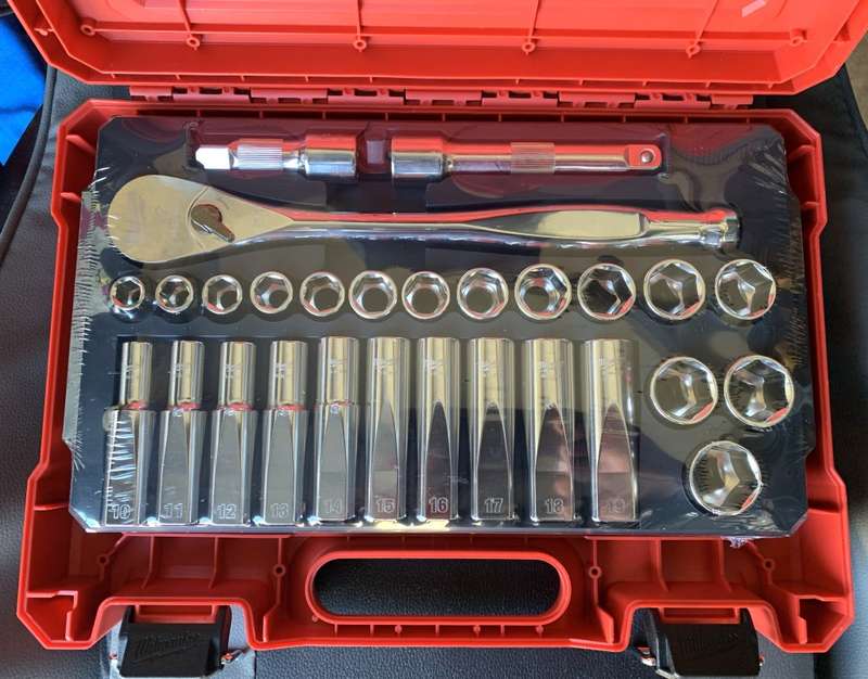 Milwaukee 1/2in Metric Ratchet Socket Set, brand new.