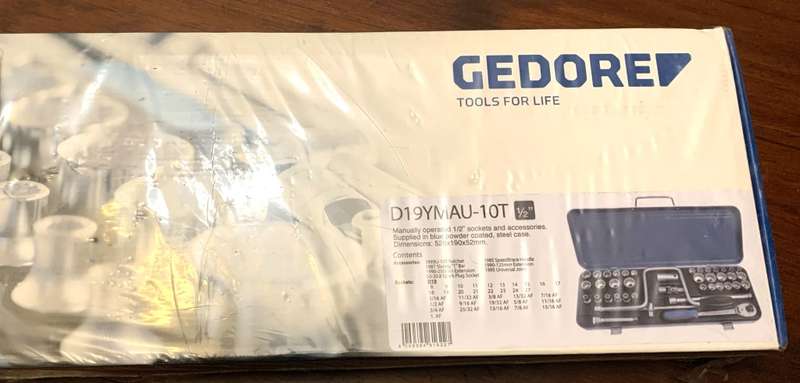 Gedore D19 YMAU-10T, brand new 43 pieces socket set.