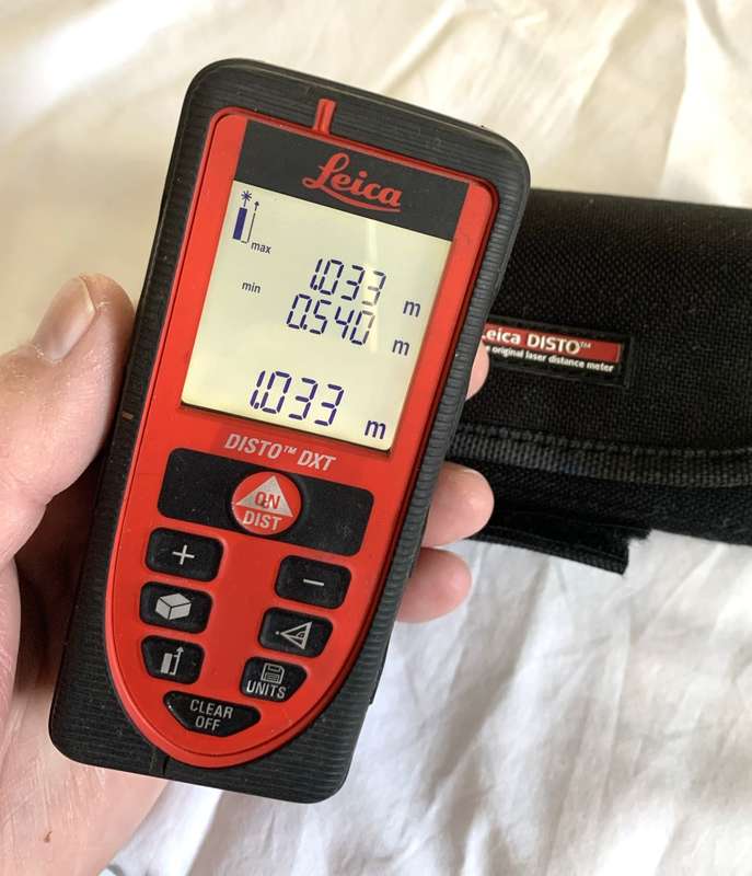 Leica DISTO DXT Laser Distance Rangefinder Measurer Tool.