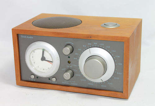 Tivoli Audio Model Three AM/FM clock radio great condition, world class audio, new over R4000