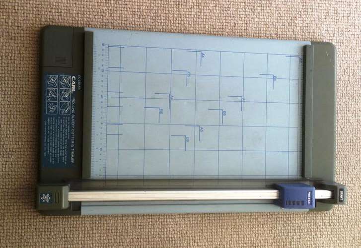 CARL ROTARY PAPER TRIMMER DC230, 32 sheets, Size Up to A3 size, new close to R3000