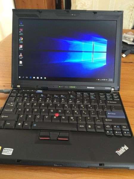 Lenovo ThinkPad X200si laptop in great condition, see specifications on photos.