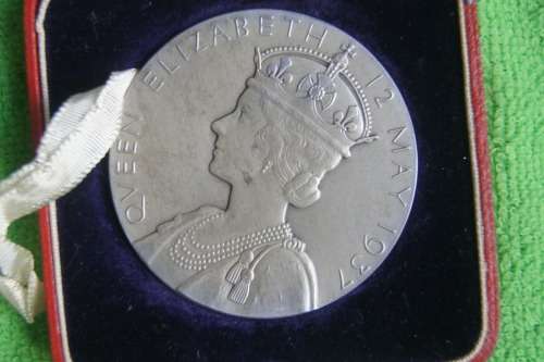 Huge Sterling Silver Medal for the Coronation of King George VI and Queen Elizabeth - 12 May 1937