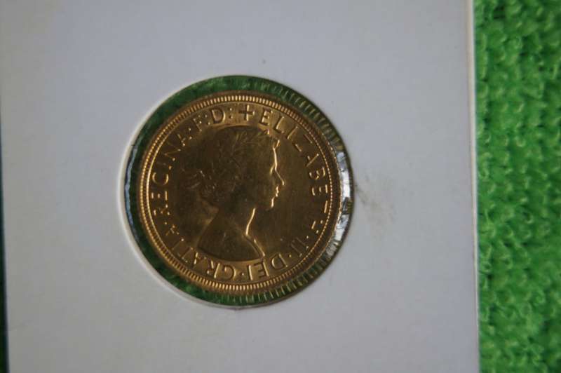 1966 Great Britain Gold One Sovereign