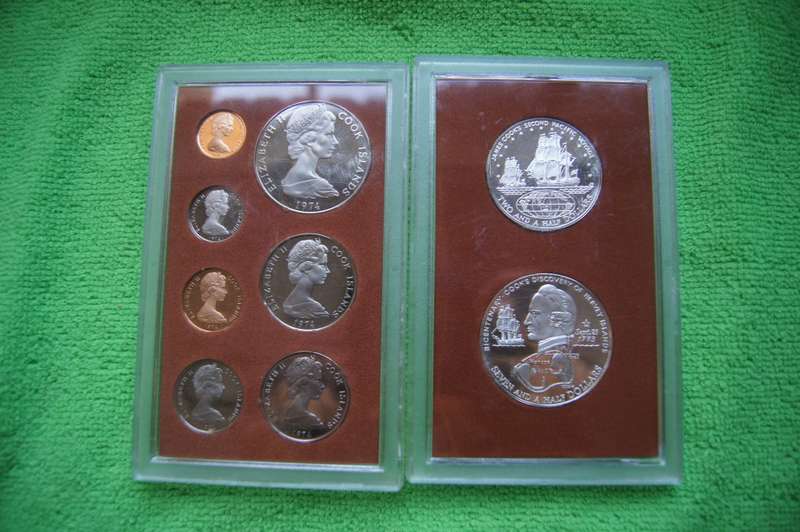 1974 Cook Islands Proof Set incl Sterling Silver 2.5 and 7.5 dollar coins
