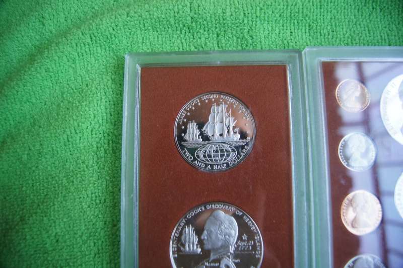 1974 Cook Islands Proof Set incl Sterling Silver 2.5 and 7.5 dollar coins