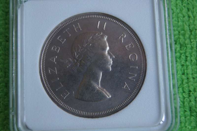 1957 South Africa 5 Shillings - MS62