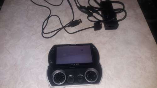 PSP GO CONSOLE