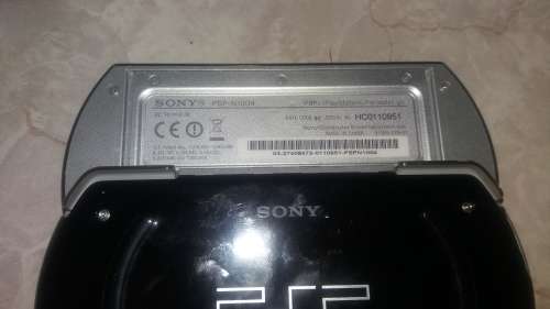 PSP GO CONSOLE