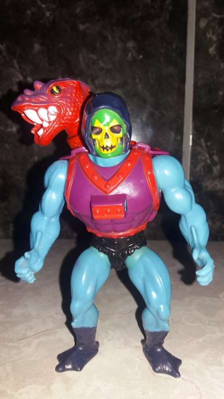 1985 Dragon Blaster Skeletor of He-Man-Masters of the Universe  8 (MOTU) Vintage Figure