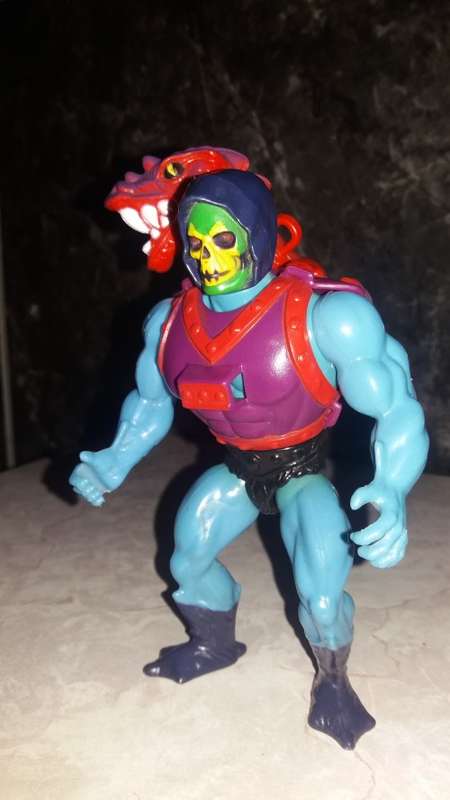 1985 Dragon Blaster Skeletor of He-Man-Masters of the Universe  8 (MOTU) Vintage Figure