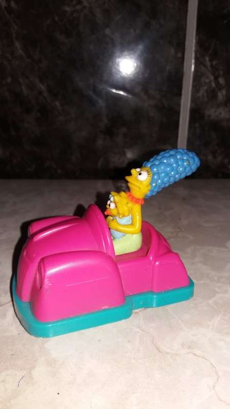 1998 Marge and Maggie Simpson Vechile Figure
