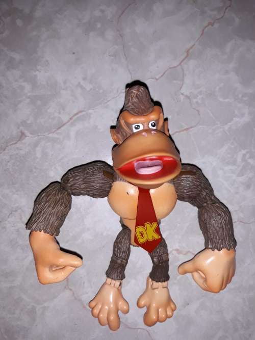 2000 Donkey Kong Figure