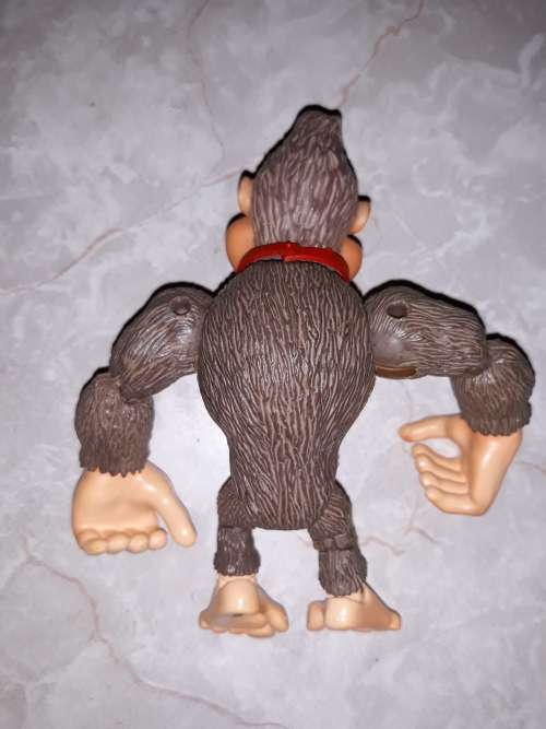 2000 Donkey Kong Figure