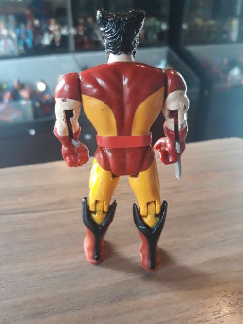 1991 X-Men Wolverine With Snap out Claw Vintage Figure