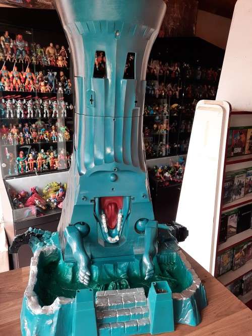 1986 RARE Eternia Playset of He-Man-Masters of the Universe (MOTU) Vintage Figure