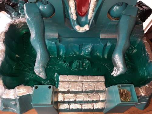 1986 RARE Eternia Playset of He-Man-Masters of the Universe (MOTU) Vintage Figure