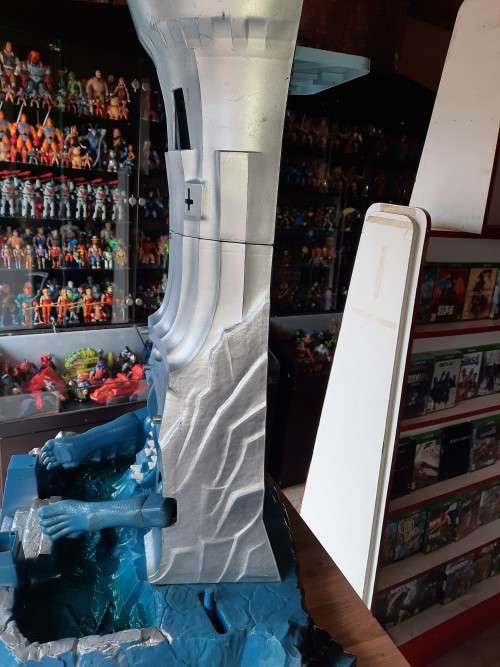 1986 RARE Eternia Playset of He-Man-Masters of the Universe (MOTU) Vintage Figure