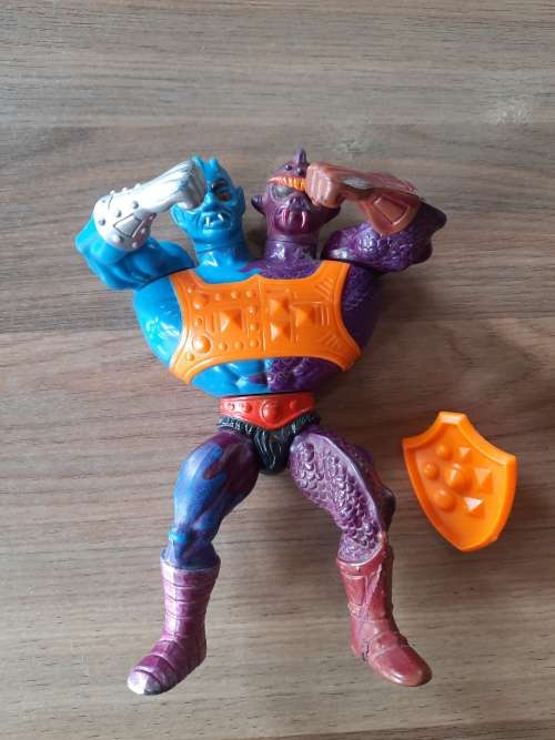 1985 Complete Two Bad of He-Man-Masters of the Universe  811 (MOTU) Vintage Figure